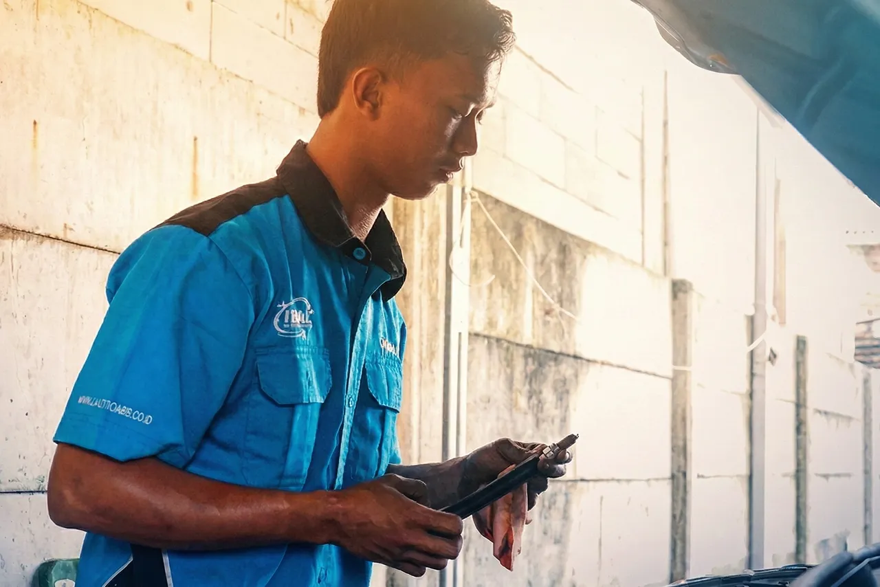  Jangan Asal Service! Ini 5 Komponen Mobil yang Wajib Dicek Saat Service Rutin